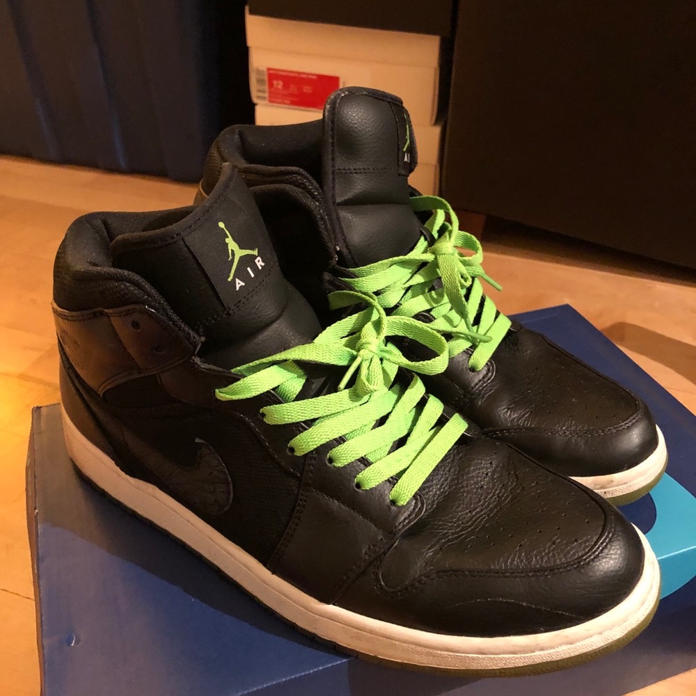 Black Nike Air Jordan 1’s / Size 12 Men’s